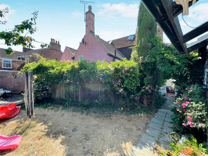 Rectory Road- click for photo gallery
